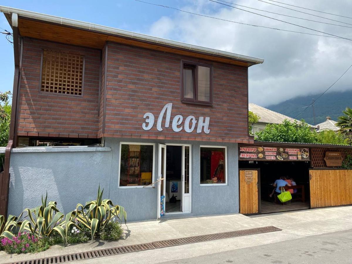 加格拉 Леон酒店 外观 照片